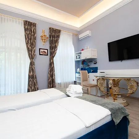 Art Suites Near Deribasovskaya * Одеса