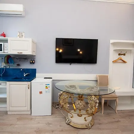 Art Suites Near Deribasovskaya * Одеса